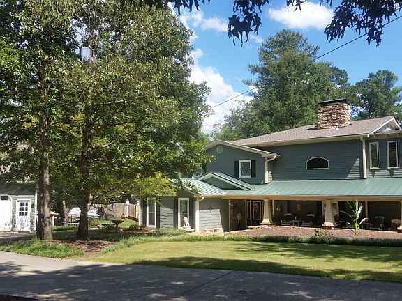 2nd image of 119 Cedar Dr