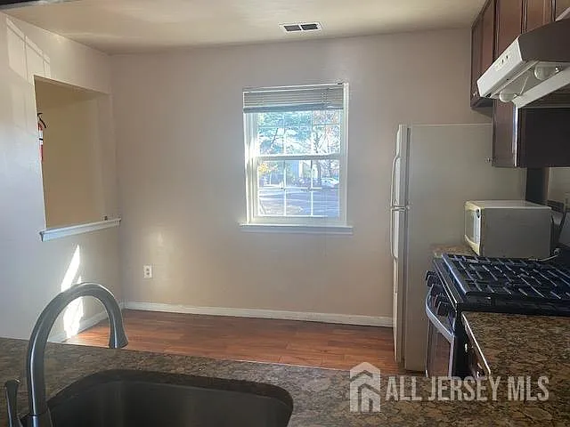 408 Woodbridge Commons Way — Photo 5
