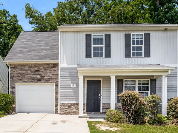 2317 Richard Rozzelle Dr, Charlotte, NC 28214
