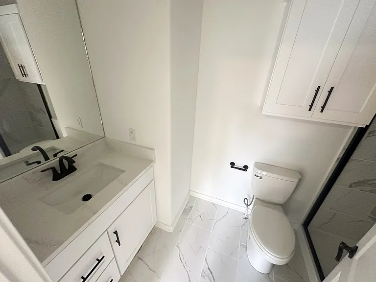 1703 W Holly St — Photo 8
