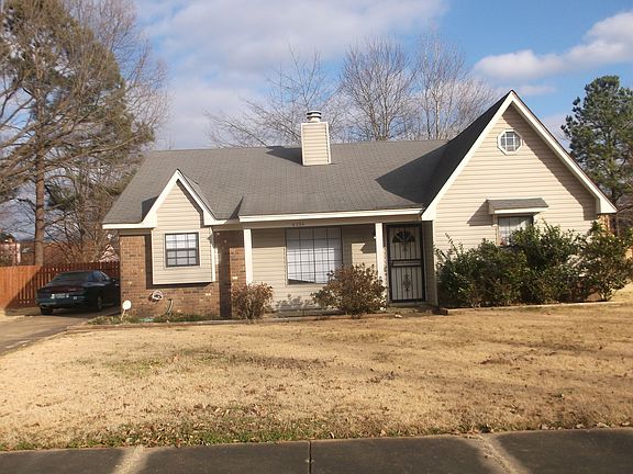 2nd image of 4294 Lady Slipper Ln