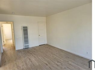 5813 West Blvd, Los Angeles, CA 90043
