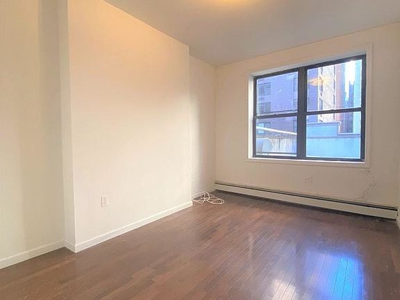 5th image of 155 E 33rd St #3B