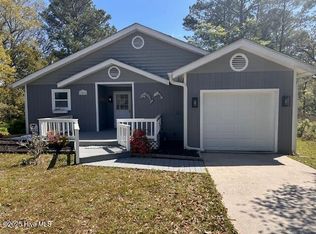 1861 Norwood St SW, Ocean Isle Beach, NC 28469