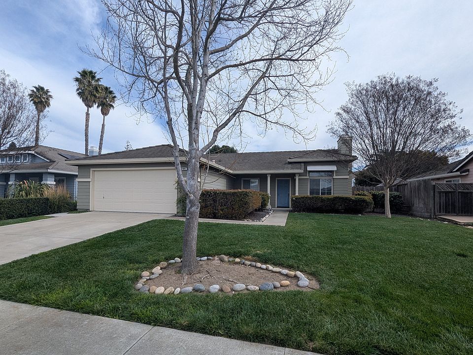 1st image of 841 Capitola Dr