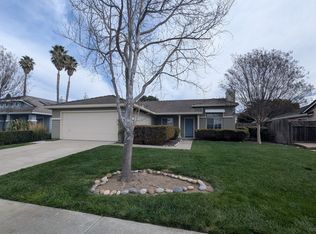 841 Capitola Dr, Hollister, CA