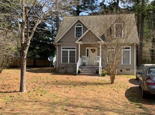 91 2nd Ave, Kilmarnock, VA 22482