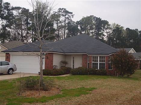 1st image of 1800 Saw Lake Dr