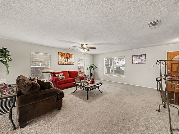 3rd image of 4926 LAKEBEND EAST DR