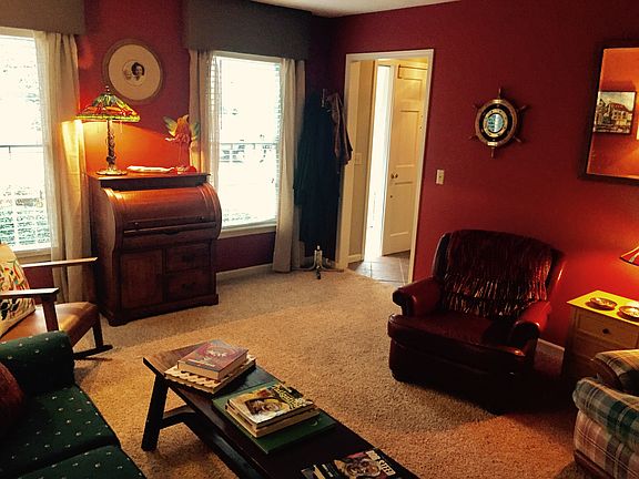 5th image of 103 Stonewall Dr