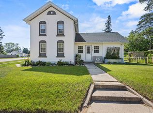119 S Main St, Pardeeville, WI 53954