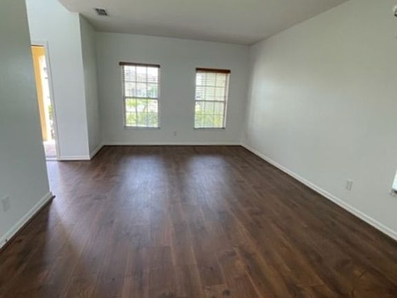 3rd image of 4738 Rockvale Dr