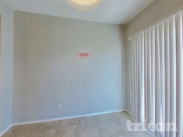 374 E Yellow Wood Ave — Photo 5