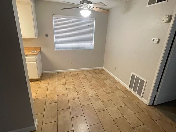 2nd image of 4830 Columbus St #17