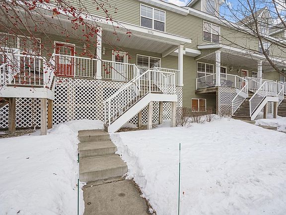 3rd image of 2880 Clover Ridge Dr