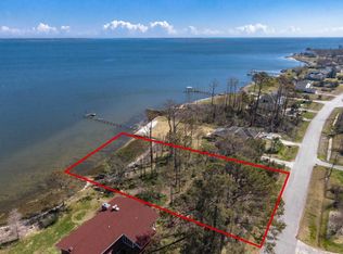 117 Shore Dr, Beaufort, NC 28516