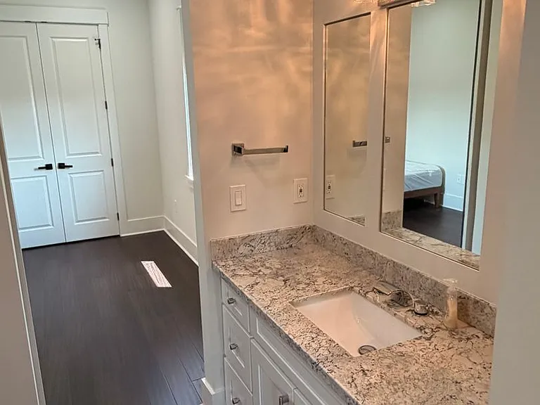 2708 Burns St — Photo 18