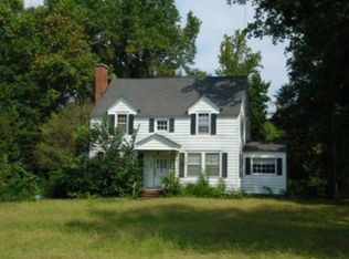 2434 S Main St, Goldston, NC 27252