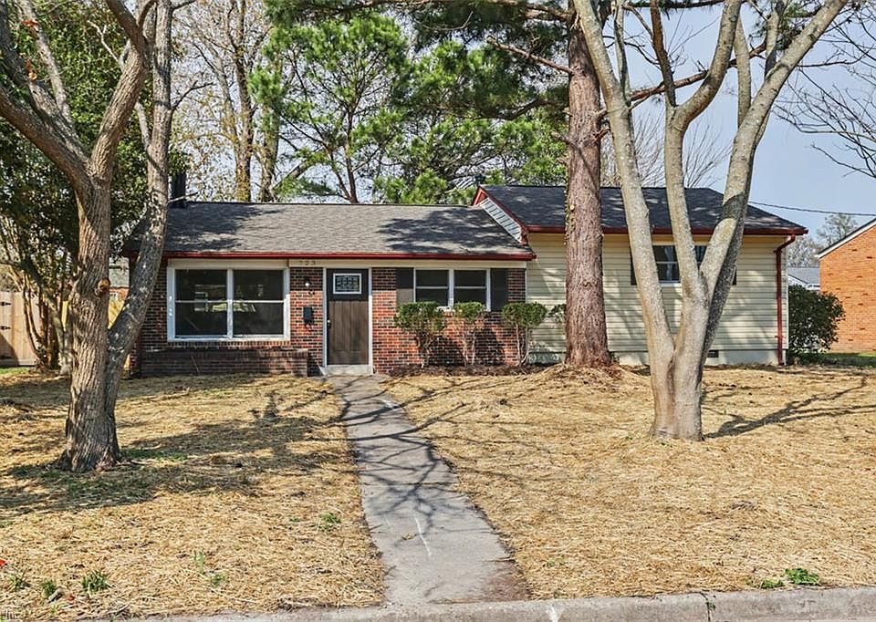 1st image of 723 Spruce Rd