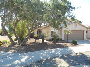 935 E Montoya Ln, Phoenix, AZ 85024
