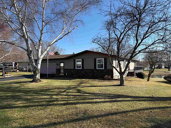 3rd image of 2173 Eagle Dr