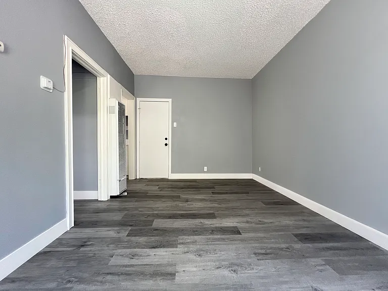 454 Rose Ave #460 — Photo 5