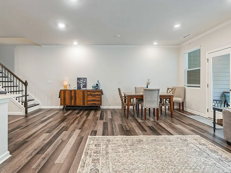 185 Millenium Dr — Photo 8