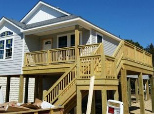 2033 Yorktown St, Kill Devil Hl, NC 27948