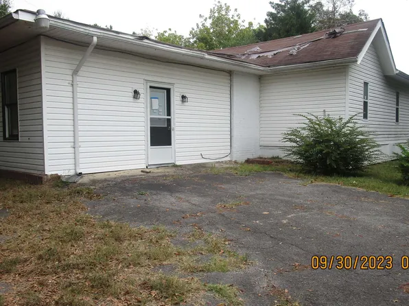 609 3rd St SE #1, Hanceville, AL 35077