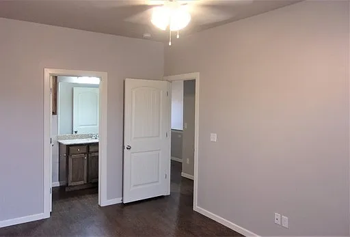 Stonehaven Townhomes — Photo 10