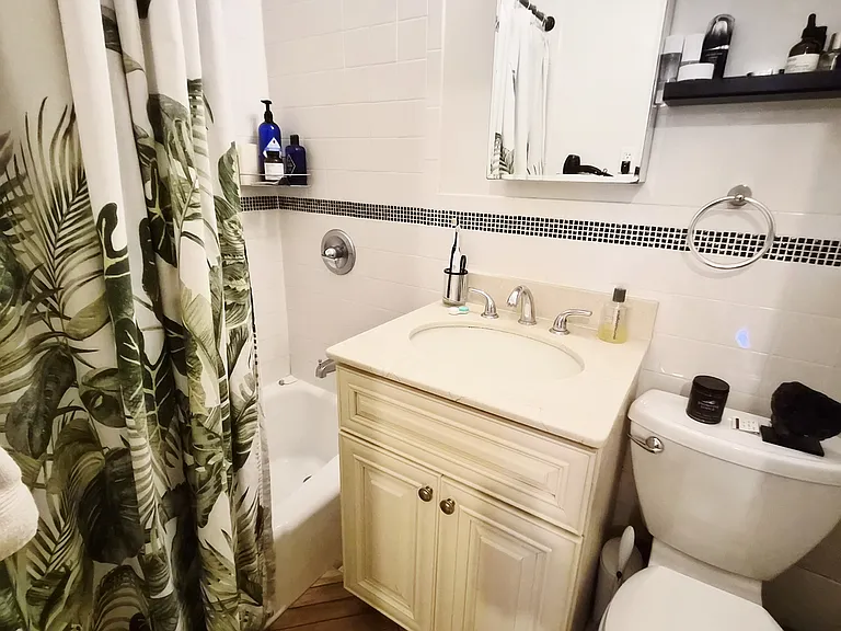 140 W 76th St #3A — Photo 7