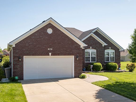 2nd image of 382 W Woodlake Cir