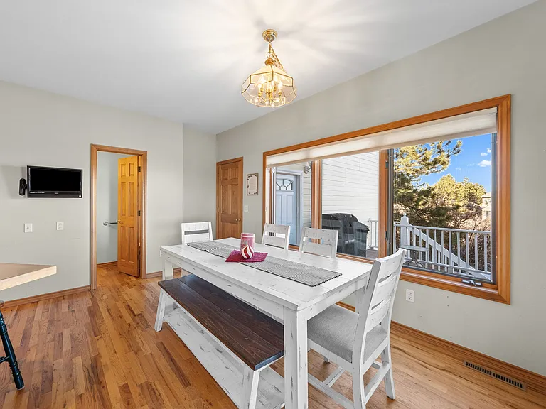 1060 N Bader Ct — Photo 13