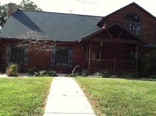 31899 Robin Dr, Lebanon, MO 65536