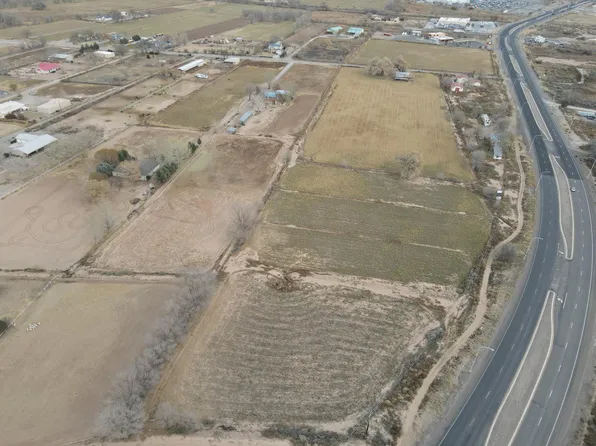 3 Edmundo Rd, Belen, NM 87002