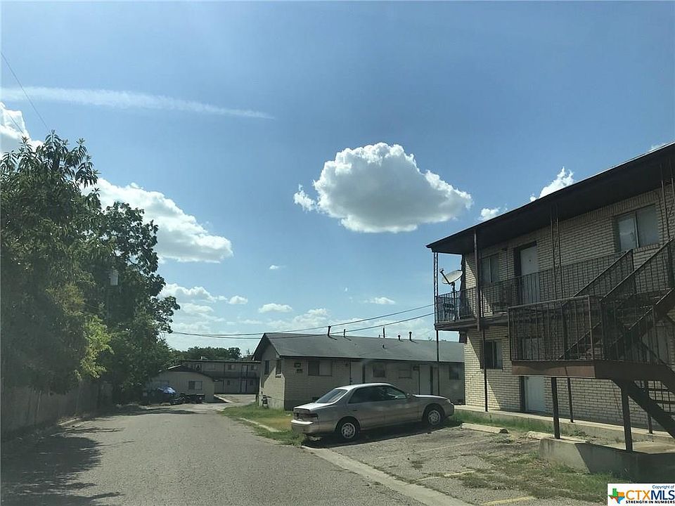 2nd image of 1101 College St