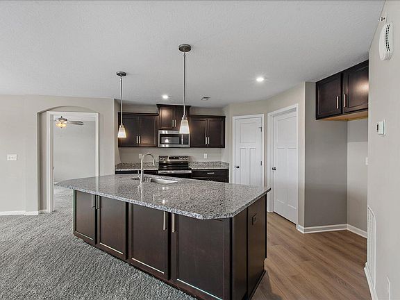 3rd image of 701 Walton Terrace Dr #5-201
