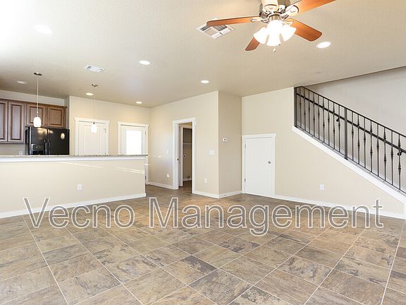 5th image of 213 Circle Court Dr Unit 213