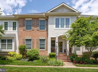 570 Cricket Ln, Downingtown, PA 19335