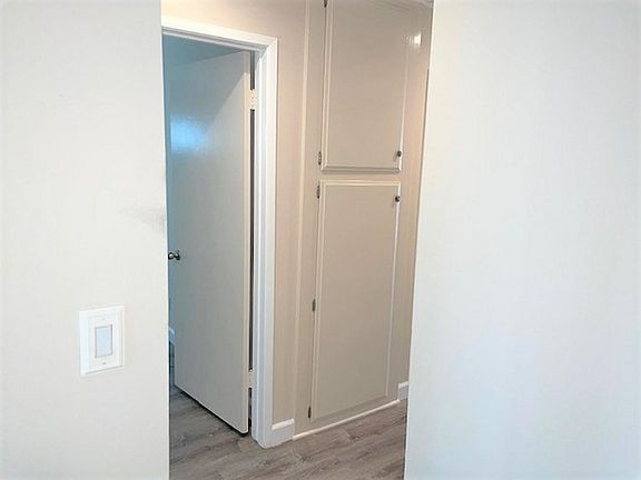 2nd image of 611 S Prospect Ave Unit 101