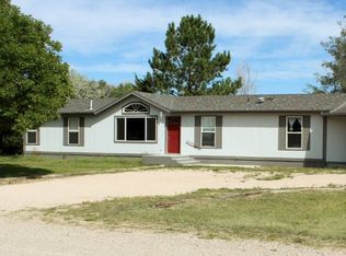 202 East St, Lagrange, WY 82221
