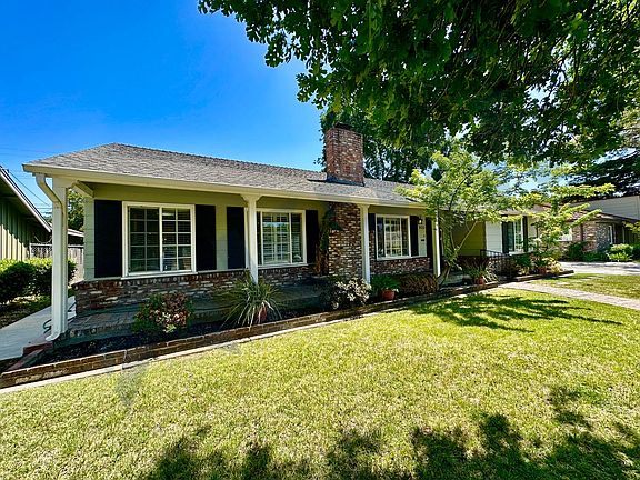 5th image of 930 W Mariposa Ave
