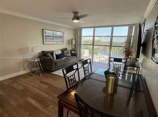 1700 NW North River Dr APT 706, Miami, FL 33125