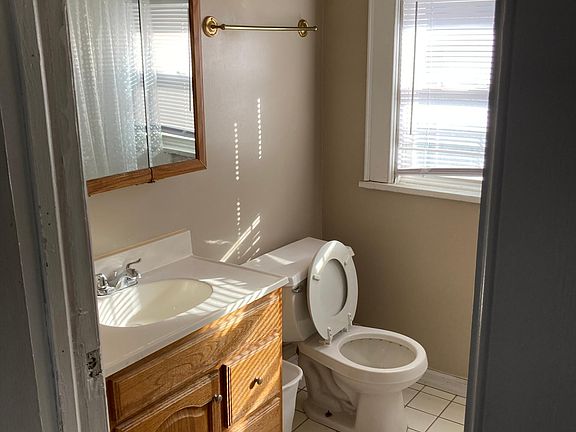 4th image of 128 E Penn St Floor 2
