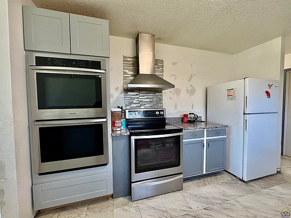 5th image of 1237 SW Lincoln St
