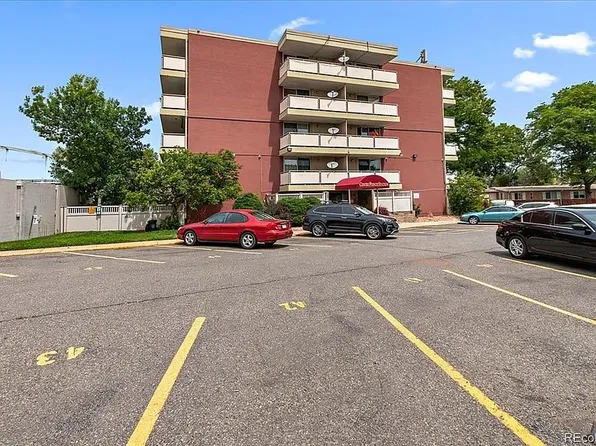 4600 E Asbury Cir, Denver, CO