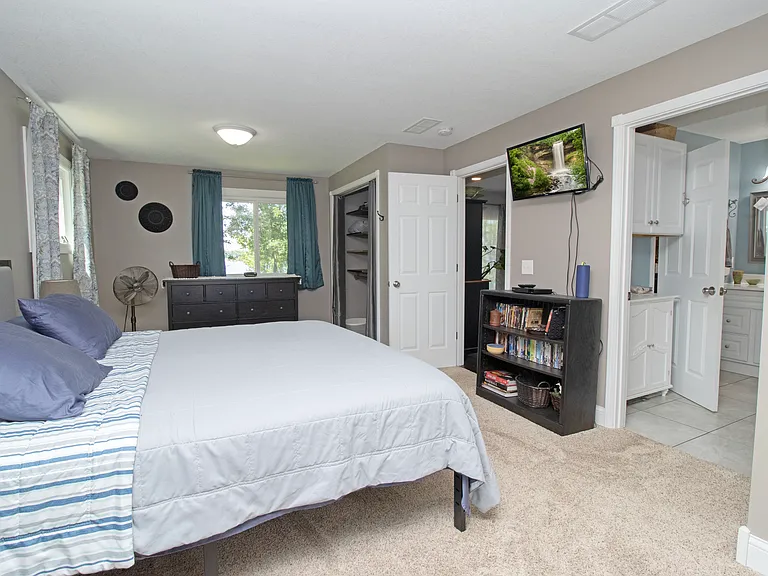 3935 Donnelly Dr NW — Photo 18