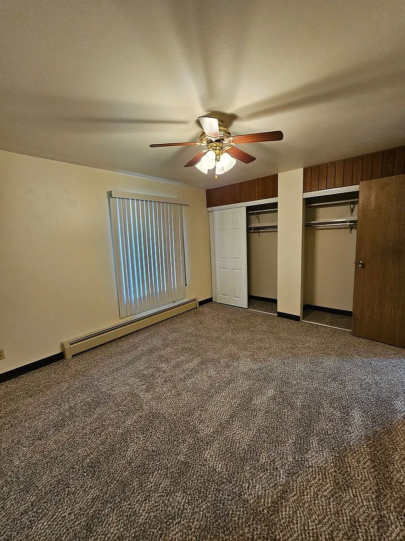 Fox River Bluff — Photo 4