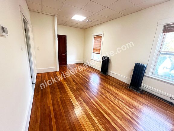 5th image of 12 Holmberg Rd APT 4