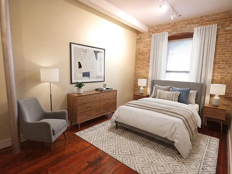 321 S Flores St #M205 — Photo 4